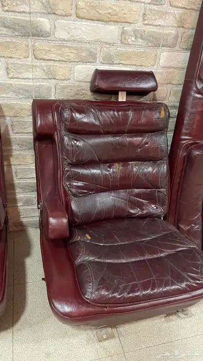 مقاعد بيوك مديل و جمس للبيع 1