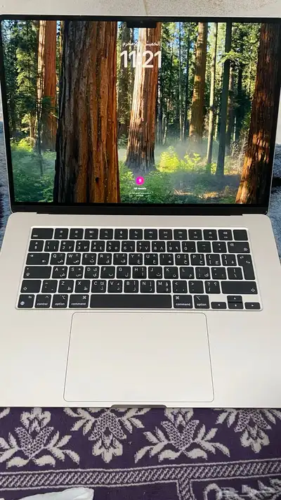 MacBook Air M2   إنش 15   ذهبي فاتح 3