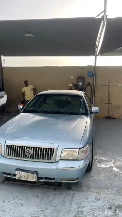 فورد قراند ماركيز2010 0