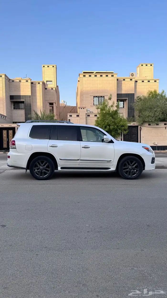 لكزس LX 570 1