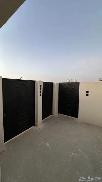 شقق ارضيه وعلويه للبيع خميس مشيط حي الموسى 40