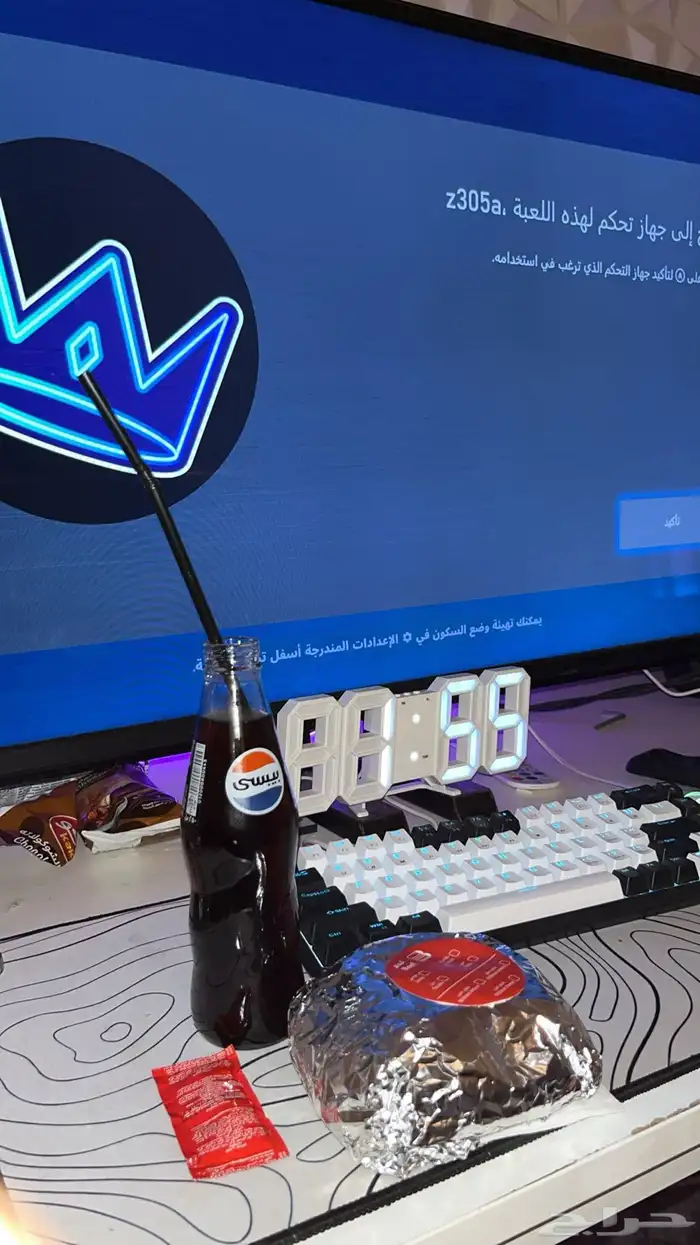 شاشه نضيفه استعمال شهرين 33 بوصه تقريبا 5