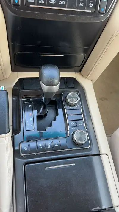 لاندكروزر GXR تورنق 2020 نضيف جدا للبيع 57