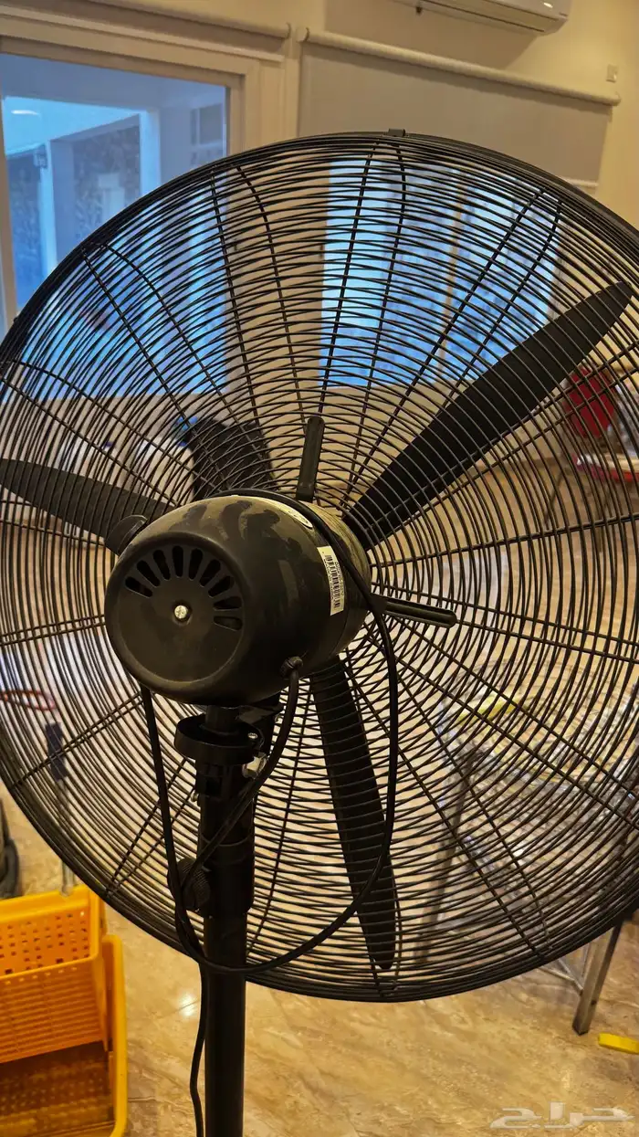 مروحة حجم كبير مقاس 75 سانتي لون اسود 2