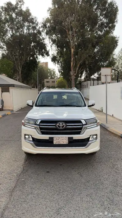 لاندكروزر GXR تورنق 2020 نضيف جدا للبيع 1