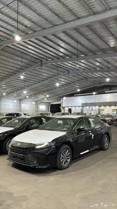 تويوتا كامري 2025 بنزين E جنوط بصمة سعودي أسود 117 شامل 2