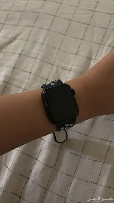 ساعة ابل اصدار 7 series 0