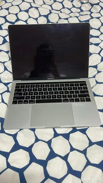 MacBook Pro 13 1