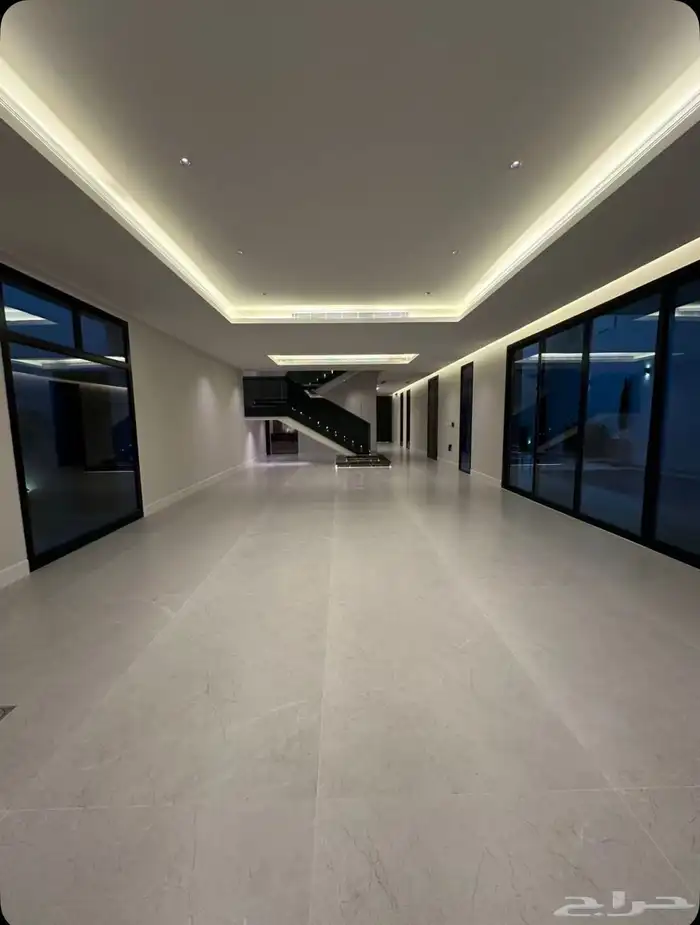 فله للبيع حي القيروان 11