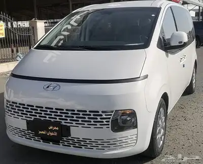 ستاريا 2022 نص فل 2.2 ديزل تيربو 11 راكب بصمه 12