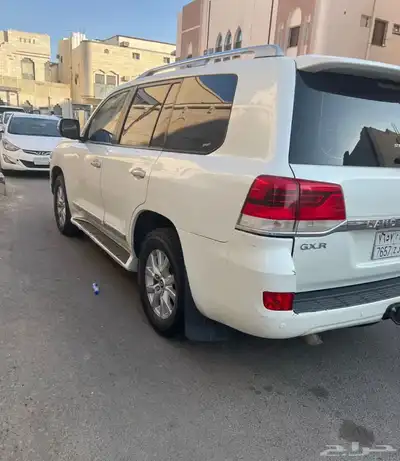 جيب لاندكروزر جي اكس ار 8 سرندل قير اتوماتيك 5