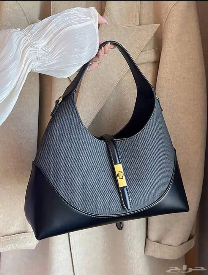 طقم مجوهرات و فساتين و عبايات و شنط و كعب وجلابيات 39
