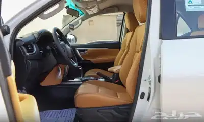 فورتشنر VX1 بنزين 2025 8