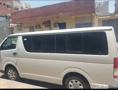 باص تويوتا للايجار For rent 2