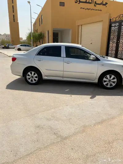 كورولا 2010 للبيع 4