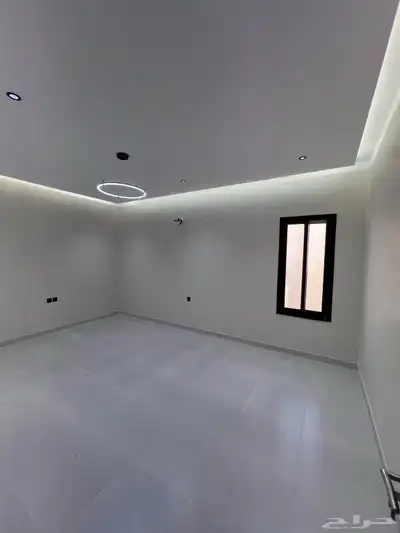 البيع شقة حي الأخضر 6غرف دور ثاني 3