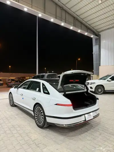 هيونداي ازيرا - 2024 - كالجرافي فل كامل 28