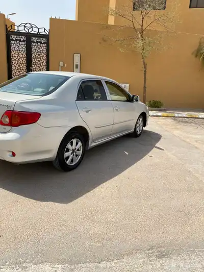 كورولا 2010 للبيع 3