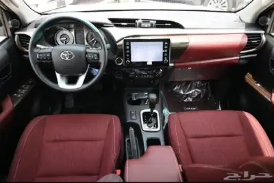 هايلوكس 6 سلندر V6 بنزين موديل 2025 9