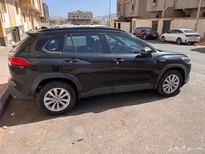 تويوتا كورولا كروس 2023 ممشي 13 الف حاله الزيرو 2