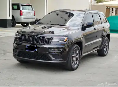 جيب جراند شروكي إس الإصدار الأسود ممشي قليل تعتبر جديدة 1