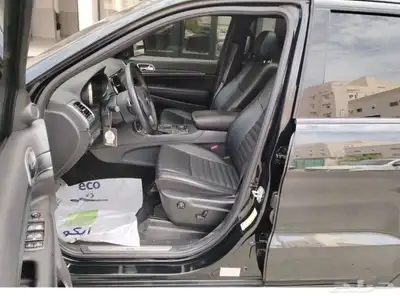 جيب جراند شروكي إس الإصدار الأسود ممشي قليل تعتبر جديدة 10