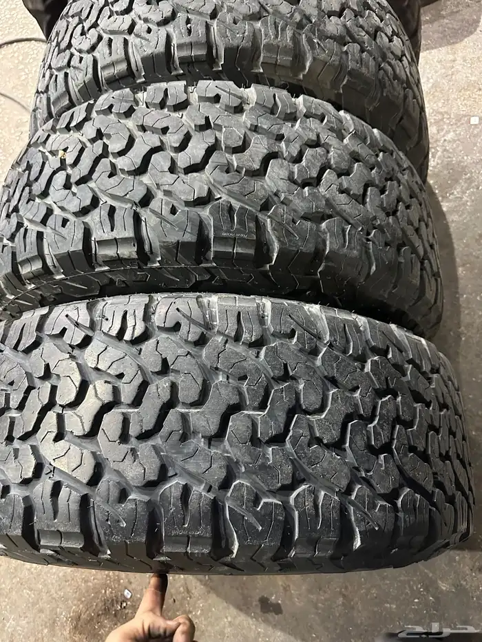 5 جنوط رنجلر مع كفرات نص حجري 285.70.17 ت22 7