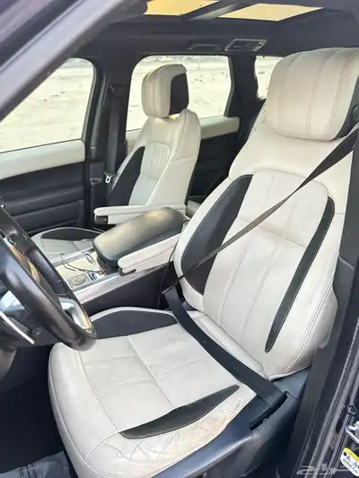 للبيع سيارة رينج روفر سبورت 2020 فئة HSE 10