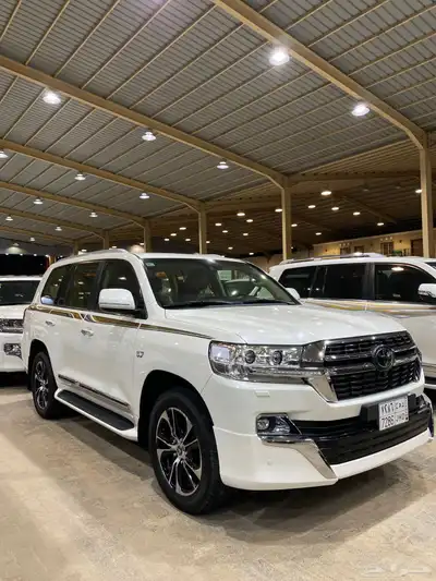للبيع جيب VXS فل كامل 2021 بريمي عداد 102 الف 7