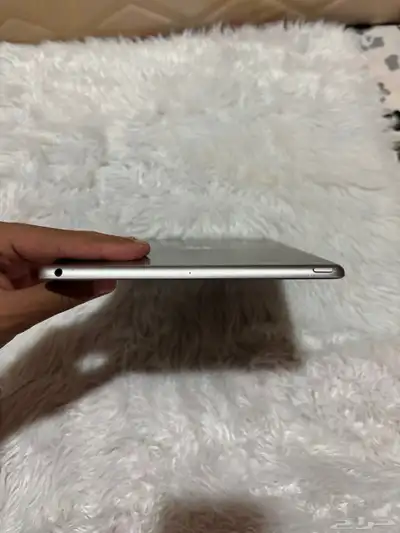 آيباد أبل الجيل السادس 6