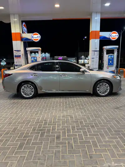 للبيع لكزس ES250 5