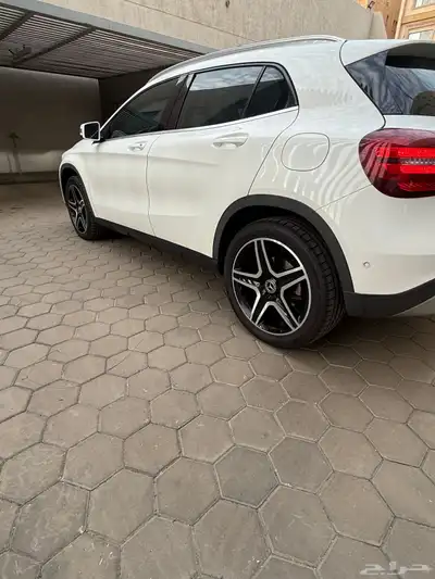 مرسيدس GLA250 حاله مميزه 7