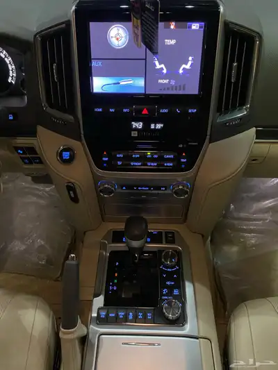 للبيع جيب VXS فل كامل 2021 بريمي عداد 102 الف 19