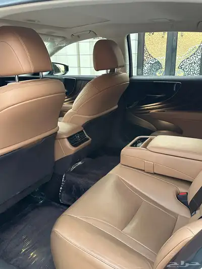 لكزس LS500 هايبرد 2020 9