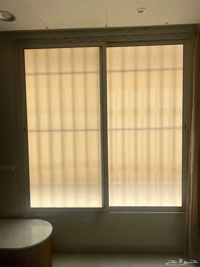 شبابيك 2  2 العدد 2 بحالة ممتازة جدا 1