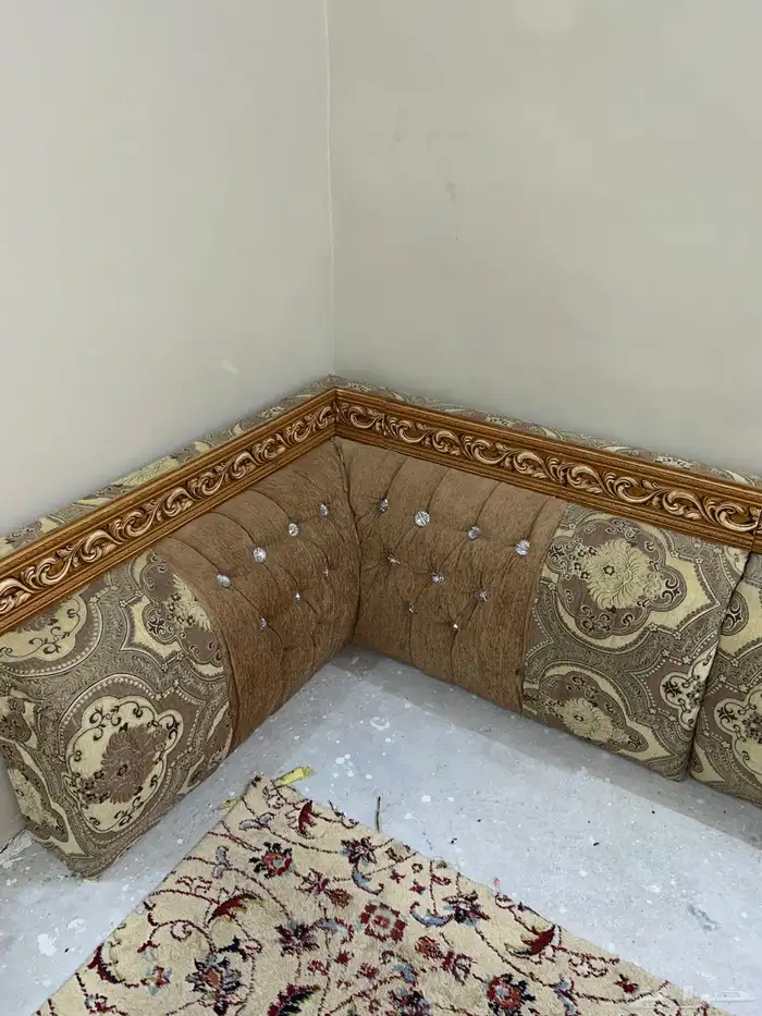 مساند ظهر مع الارضيه 1