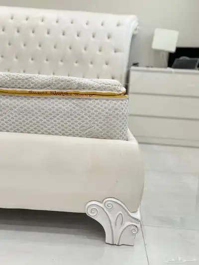 سرير كنج من هوم سنتر 200X200   مرتبه 13