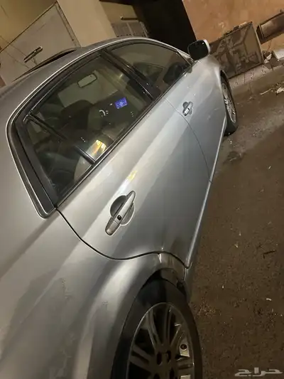 تويتا افالون2006 1