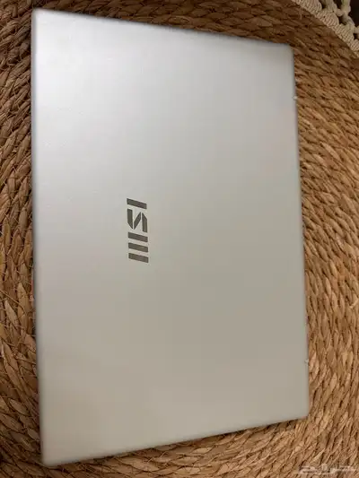 للبيع لابتوب msi مودرن 14 2