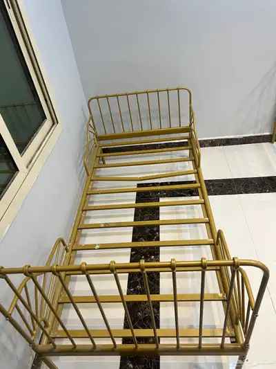 سرير اطفال 1