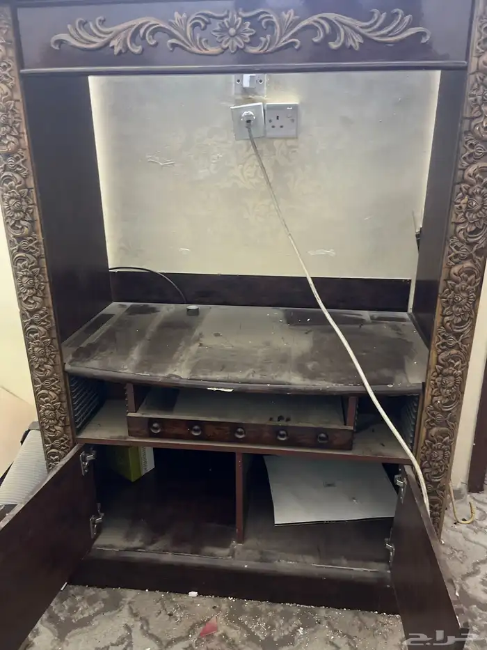 للبيع دولاب 1
