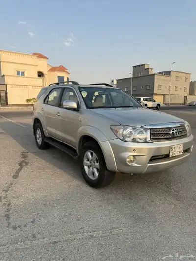 للبيع فورشنر 2009 سته سندل دبل 1
