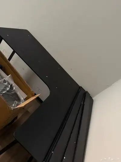 طاوله مع كرسي قيمينق اصليات واضمنهن لك وجددد 2