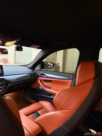 تحت الضمان وصيانة مجانية BMW M5 F90 Competition 2021 18