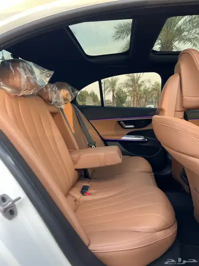 E200 2025 18