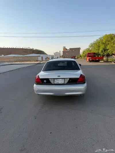 فورد فكتوريا 2011 2