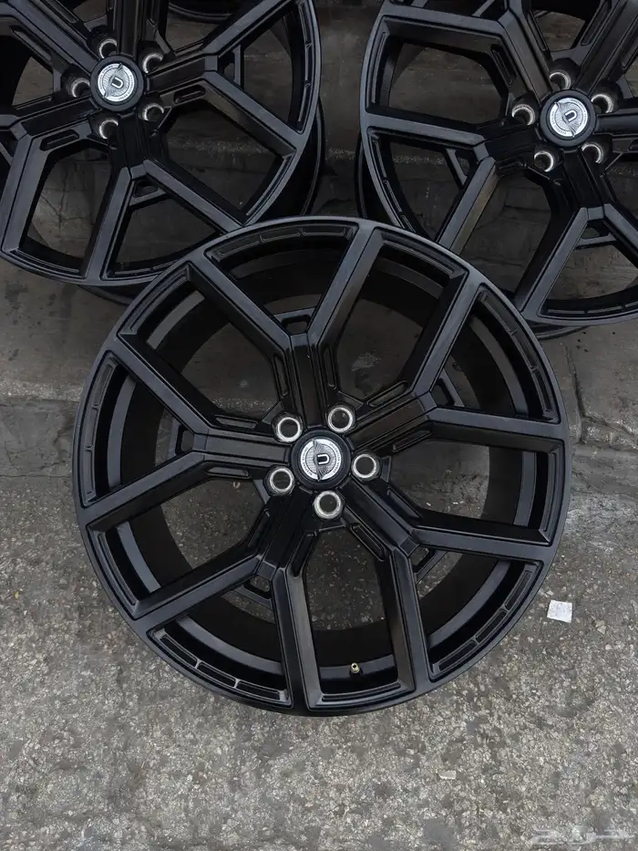 جنوط ديفندر اوربن اسود مطفي مقاس 22 1