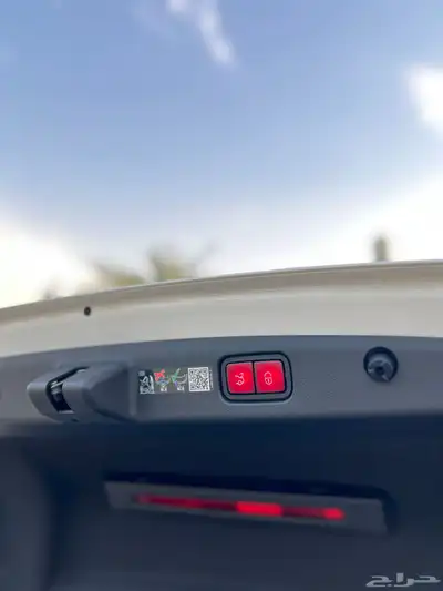 E200 2025 21