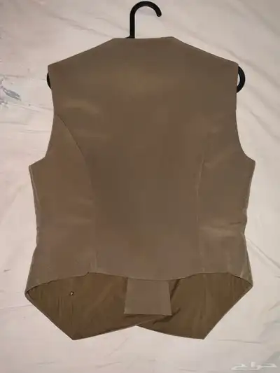 بلوزة بلا اكمام 1
