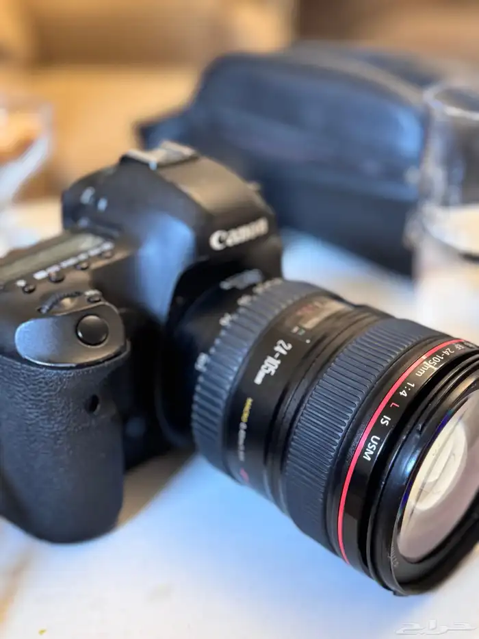 كاميرة كانون 5D mark3 مع عدسة 0